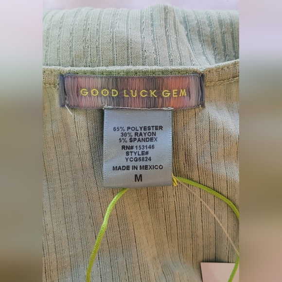 From Nordstrom Ribbed Twist Knot V-Neck Long Sleeve Womens Crop Top M Green - Picture 5 of 5